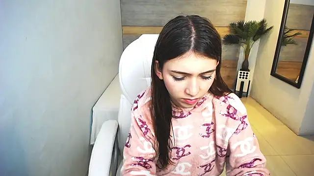 liseth fox online show from 12.15.24