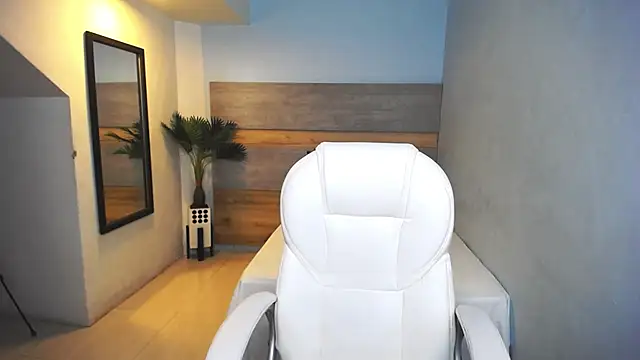 liseth fox online show from 12.21.24