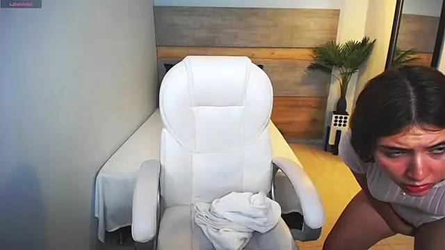 liseth fox online show from 02.27.25