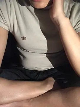 Snapshot of Cute_lady99 chatting on 01.11.26 Cute lady99 online show from 01.11.26