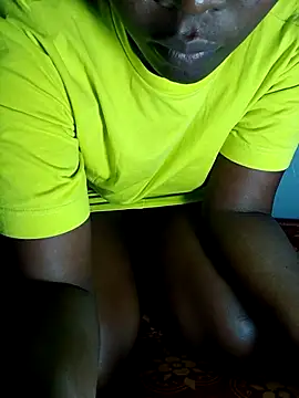 Snapshot of smartdollie chatting on 09.16.25 smartdollie online show from 09.16.25