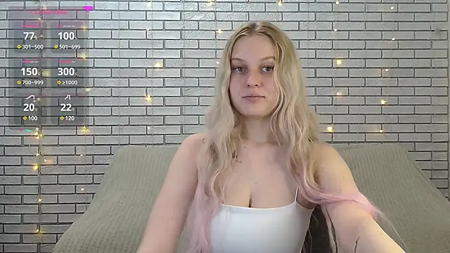 EmiliaDuchess online show from 12.12.24