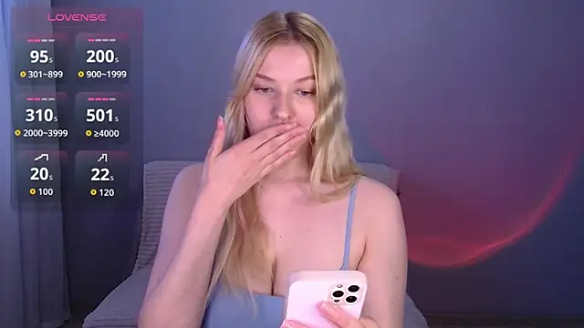 Snapshot of EmiliaDuchess chatting on 06.07.26 EmiliaDuchess online show from 06.07.26