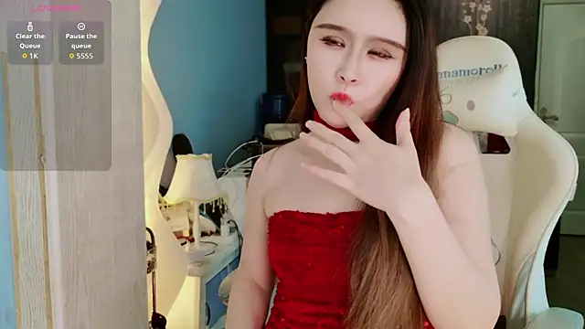 HU131452 online show from 05.05.26