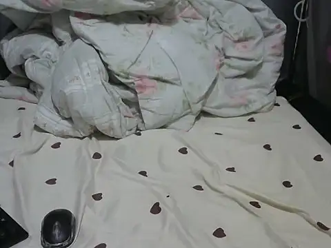 Snapshot of Sexy_baby004 chatting on 12.15.25 Sexy baby004 online show from 12.15.25