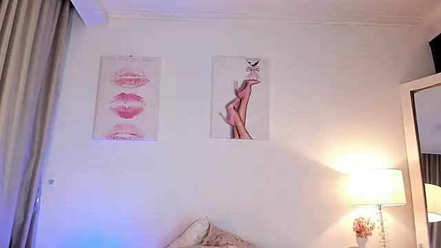 halseycox    online show from 05.07.26