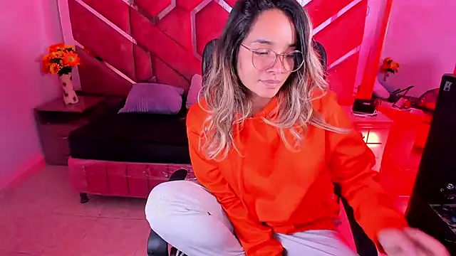 Olivia Fox69 online show from 05.05.26
