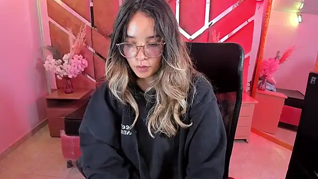 Olivia Fox69 online show from 07.10.26