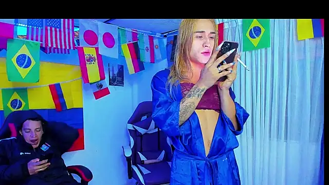 Snapshot of parejacaliente20154 chatting on 07.05.26 parejacaliente20154 online show from 07.05.26