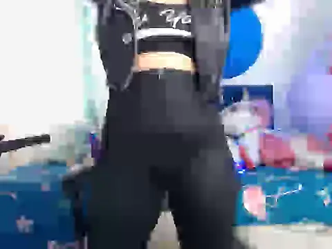 Snapshot of sexy_bunny_hot chatting on 01.21.25 sexy bunny hot online show from 01.21.25