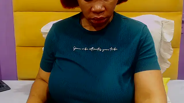 YELLOWBUSTYMELLONS online show from 09.11.25