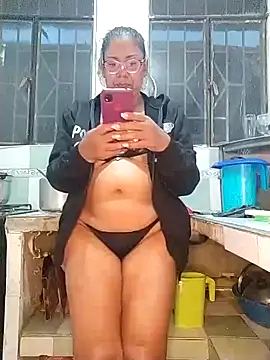 Snapshot of sorbetico_perverse chatting on 02.05.25 sorbetico perverse online show from 02.05.25