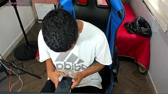 Backsex boy online show from 11.01.25