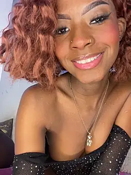 Snapshot of Petite_yisell chatting on 03.12.25 Petite yisell online show from 03.12.25