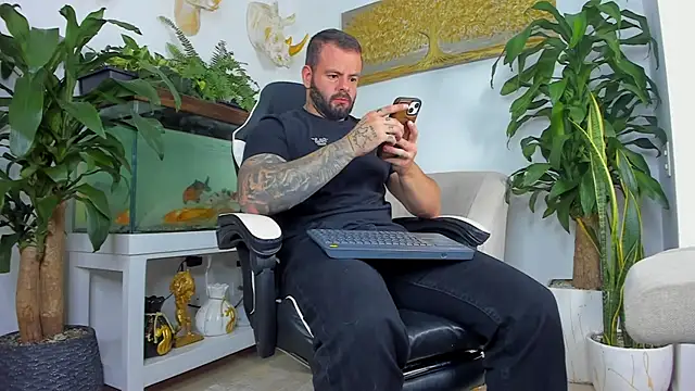 Johnnygrayson1 online show from 04.25.26