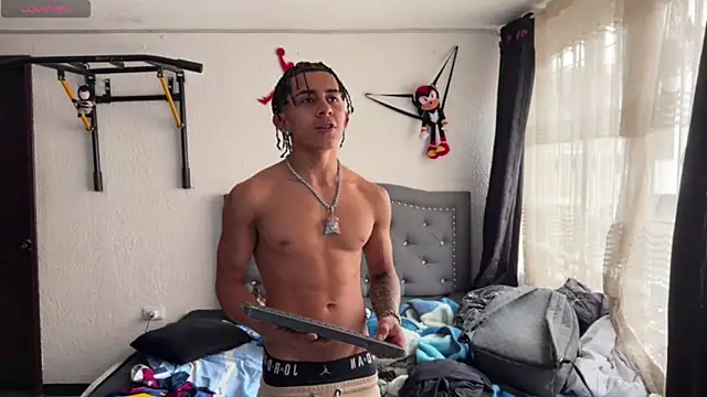 Snapshot of jokergc_2 chatting on 03.10.25 jokergc 2 online show from 03.10.25