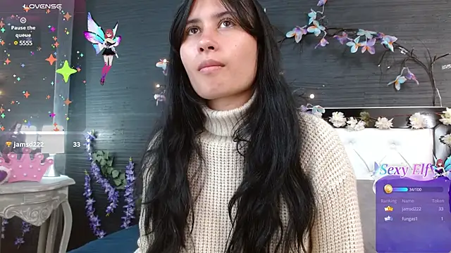 Snapshot of NayeCloud chatting on 03.04.25 NayeCloud online show from 03.04.25