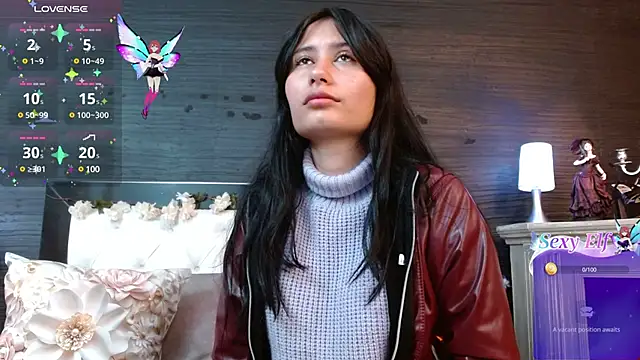 Snapshot of NayeCloud chatting on 03.21.25 NayeCloud online show from 03.21.25