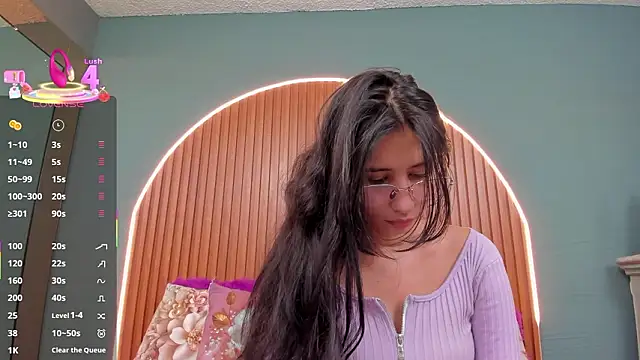 Snapshot of NayeCloud chatting on 01.15.26 NayeCloud online show from 01.15.26