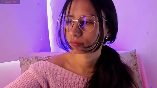 Snapshot of NayeCloud chatting on 03.13.26 NayeCloud online show from 03.13.26