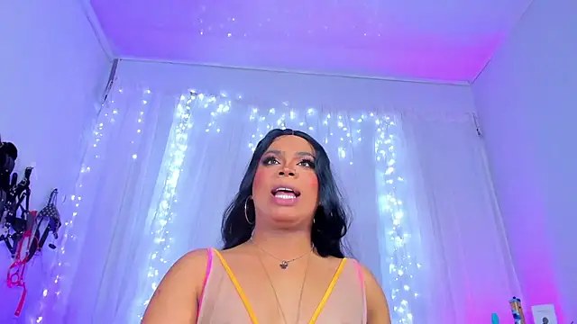 Snapshot of CuteRomi chatting on 12.04.24 CuteRomi online show from 12.04.24