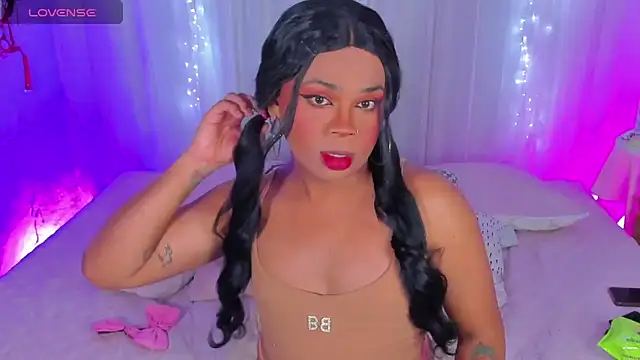 Snapshot of CuteRomi chatting on 12.13.24 CuteRomi online show from 12.13.24