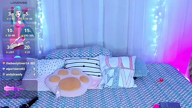 Snapshot of CuteRomi chatting on 01.26.25 CuteRomi online show from 01.26.25