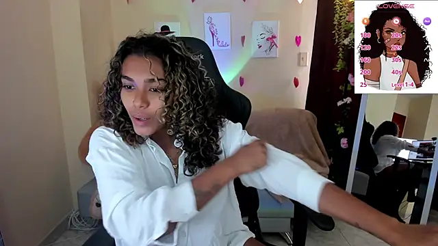 Snapshot of aleja_montiel__ chatting on 03.06.25 aleja montiel online show from 03.06.25