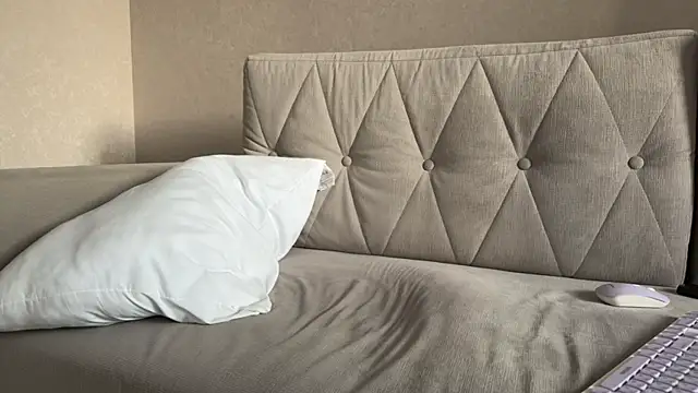 weshycouple online show from 04.30.26