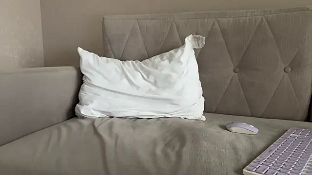 weshycouple online show from 05.03.26