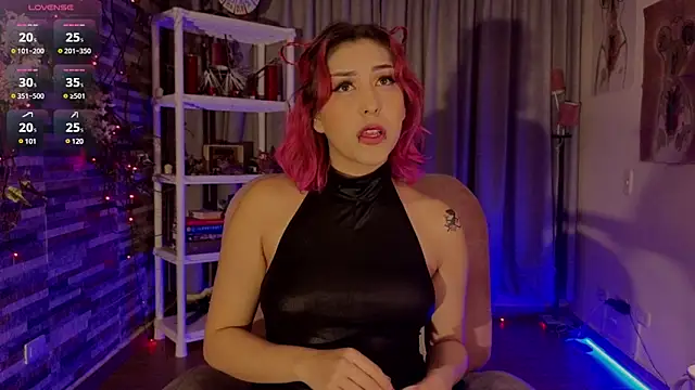 Snapshot of Hairyandsexysalma chatting on 02.13.25 Hairyandsexysalma online show from 02.13.25