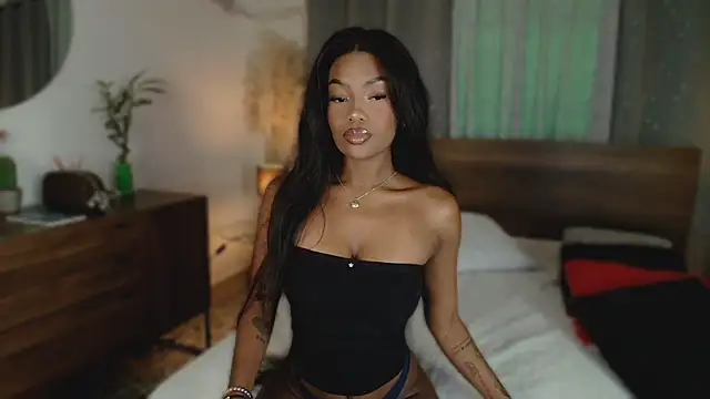 Snapshot of Isaa_Coleman_ chatting on 02.12.26 Isaa Coleman online show from 02.12.26