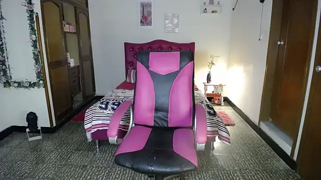 danielle rose 1 online show from 03.18.25