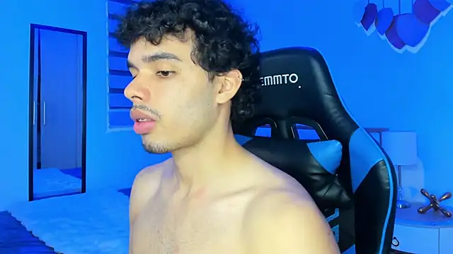 mateoleonee online show from 02.07.25