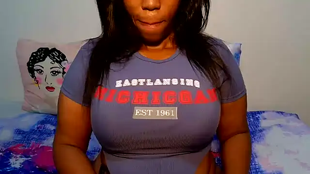 SexyFreaky  online show from 02.25.25