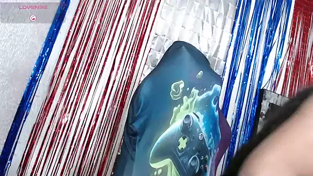 SweetAlmaa online show from 10.26.25