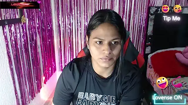 Snapshot of SweetAlmaa chatting on 07.28.26 SweetAlmaa online show from 07.28.26