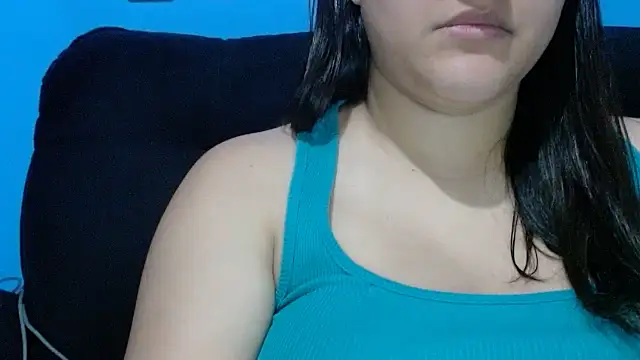 Snapshot of luckygirl111 chatting on 12.19.25 luckygirl111 online show from 12.19.25