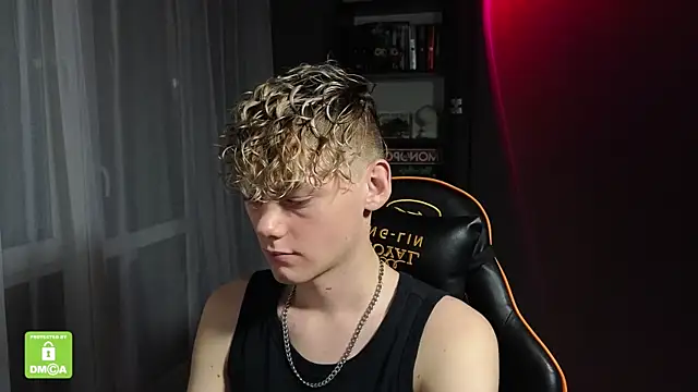 Keytaro online show from 10.30.25