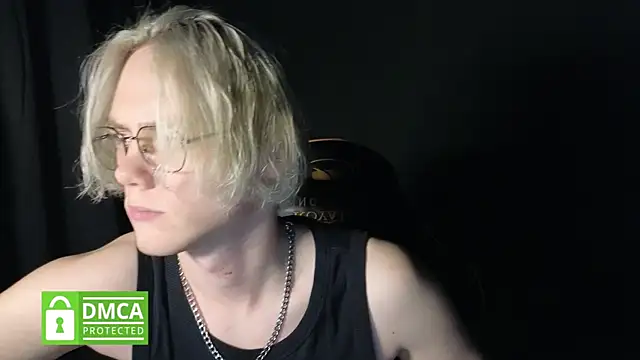 Snapshot of Keytaro chatting on 06.26.26 Keytaro online show from 06.26.26