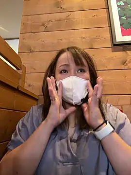 Snapshot of annna_annna_2024 chatting on 10.15.25 annna annna 2024 online show from 10.15.25