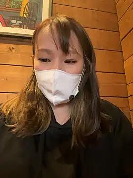 Snapshot of annna_annna_2024 chatting on 10.22.25 annna annna 2024 online show from 10.22.25