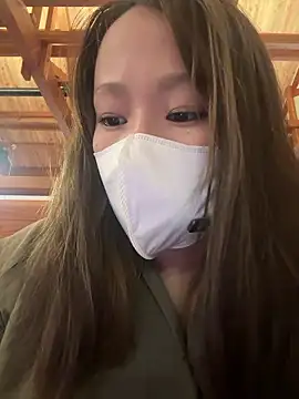 Snapshot of annna_annna_2024 chatting on 11.13.25 annna annna 2024 online show from 11.13.25