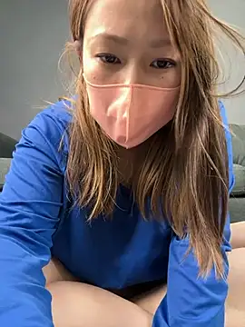 Snapshot of annna_annna_2024 chatting on 12.04.25 annna annna 2024 online show from 12.04.25