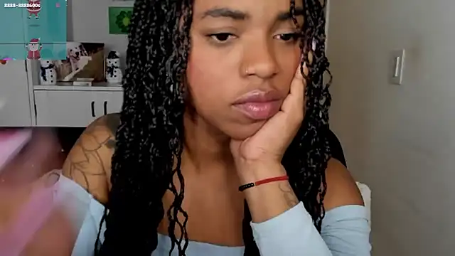 Snapshot of Marce_22 chatting on 12.23.24 Marce 22 online show from 12.23.24