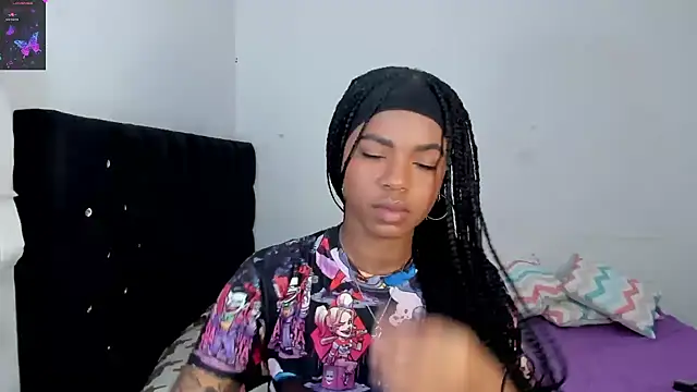 Snapshot of Marce_22 chatting on 02.28.25 Marce 22 online show from 02.28.25