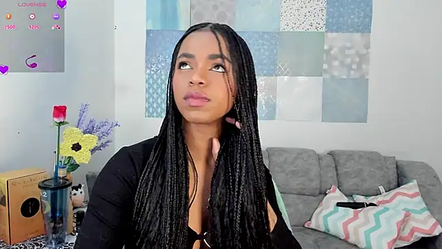 Snapshot of Marce_22 chatting on 03.08.25 Marce 22 online show from 03.08.25