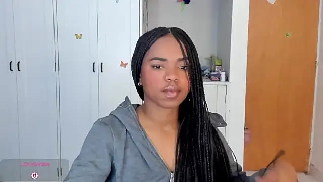 Snapshot of Marce_22 chatting on 09.24.25 Marce 22 online show from 09.24.25