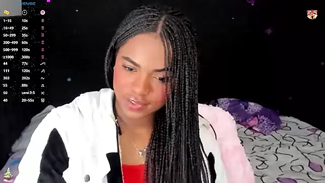 Snapshot of Marce_22 chatting on 12.18.25 Marce 22 online show from 12.18.25