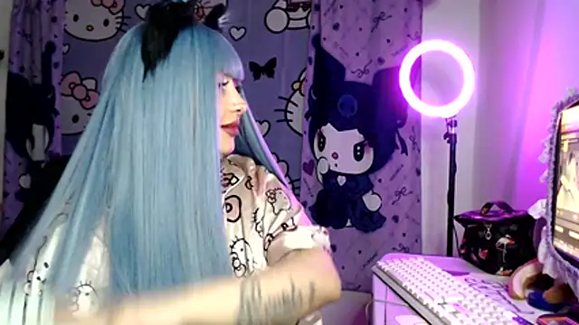 Snapshot of lussyevans24 chatting on 07.14.26 lussyevans24 online show from 07.14.26